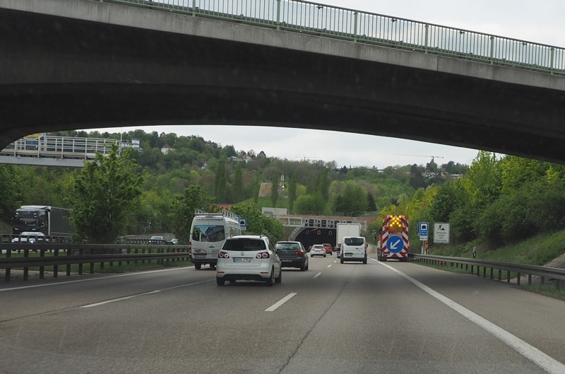 Starke-Rauchentwicklung-hat-Sperrung-des-Engelbergtunnels-zur-Folge