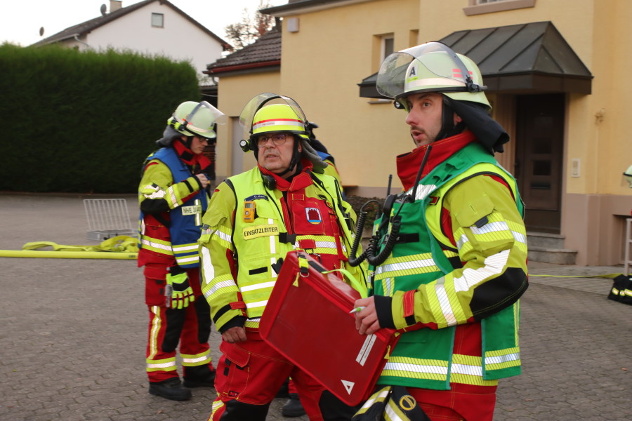 Zwischen-Beruf-Familie-und-Blaulicht