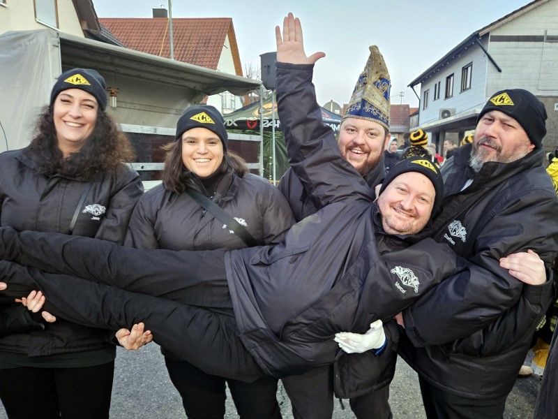 Wenn-Tiefenbronn-bebt-die-Fasnet-nimmt-Kurs-auf-ihren-gro-en-H-hepunkt