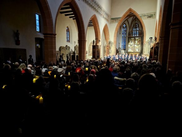 Adventskonzert-in-der-Basilika-St-Maria-Magdalena-Tiefenbronn