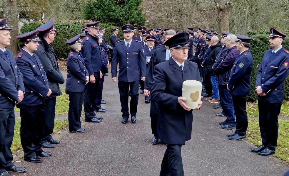 Gro-e-Anteilnahme-beim-Abschied-von-Norman-Gall