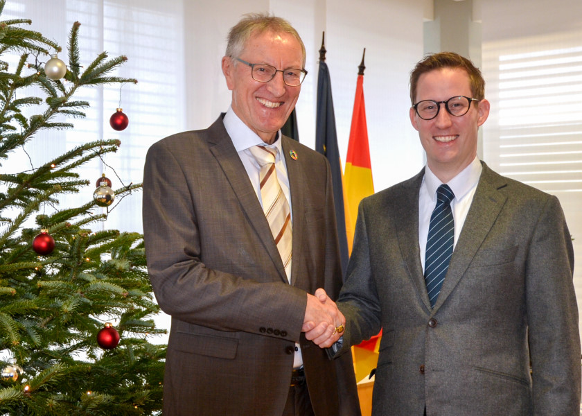 Oberb-rgermeister-Tobias-Degode-zu-Antrittsbesuch-beim-Landrat