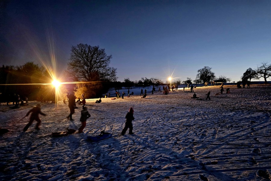 Flutlichtrodeln-in-Steinegge-sorgte-f-r-winterliche-Erlebnismeile