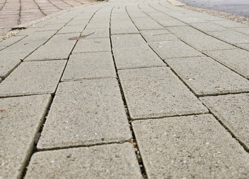 Pflastersteinfrage-mit-Signalwirkung