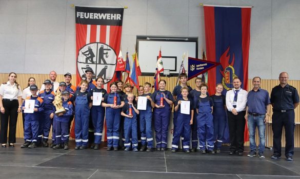 Feuerwehrnachwuchs-begeistert-beim-Kreisjugendfeuerwehrtag